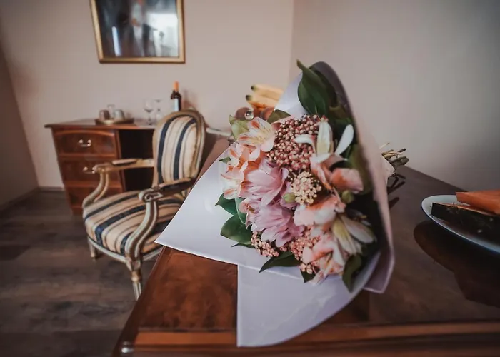 Διαμέρισμα 1880 *