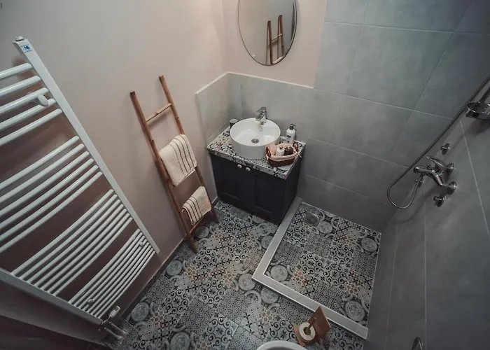 1880 * Σρέμσκι Καρλόβτσι