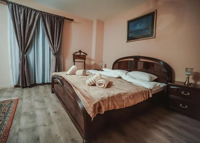 Διαμέρισμα 1880 *