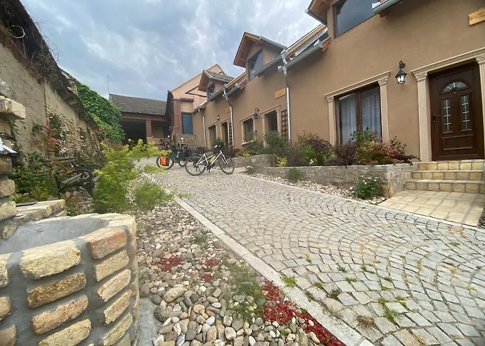 1880 Διαμέρισμα *